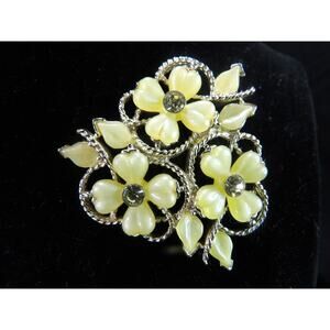 Vintage Kramer Lucite Brooch Yellow Four Leaf Clover Pin